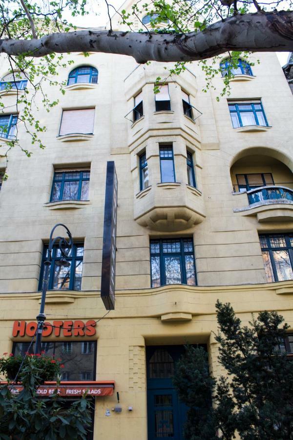 Holiday On Top City Center Budapest Exterior photo